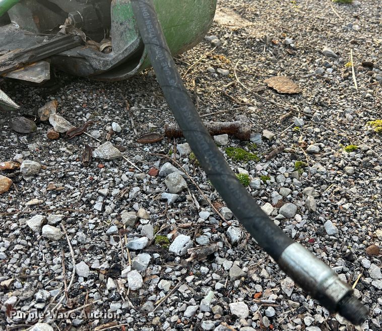 image for item JU9662 1972 John Deere 1020  tractor