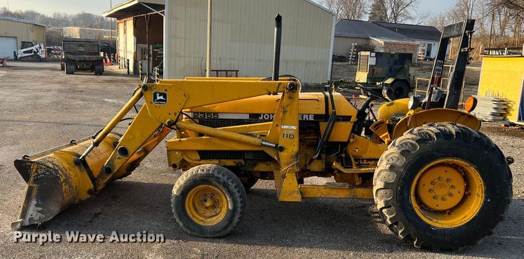 image for item JU9663 John Deere 2355  tractor