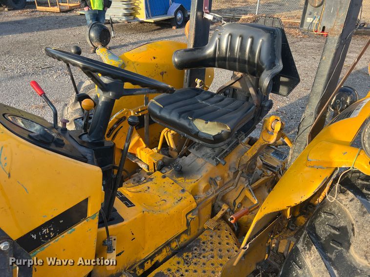 image for item JU9663 John Deere 2355  tractor