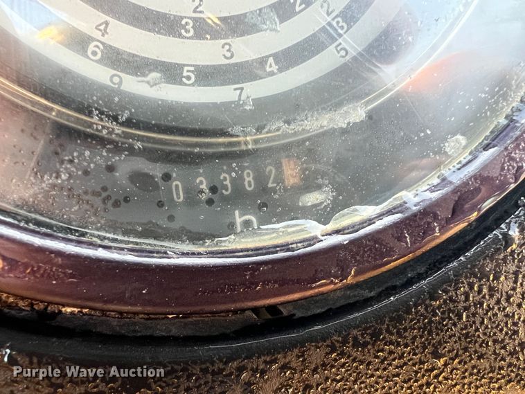 image for item JU9663 John Deere 2355  tractor