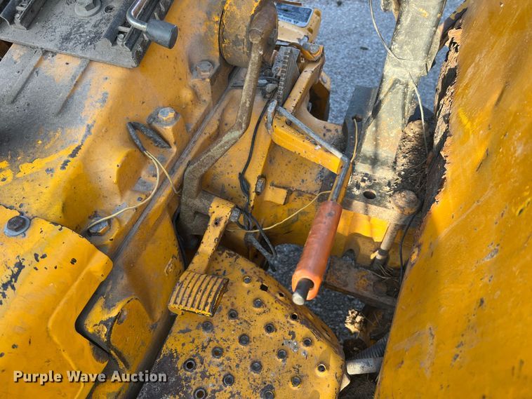 image for item JU9663 John Deere 2355  tractor