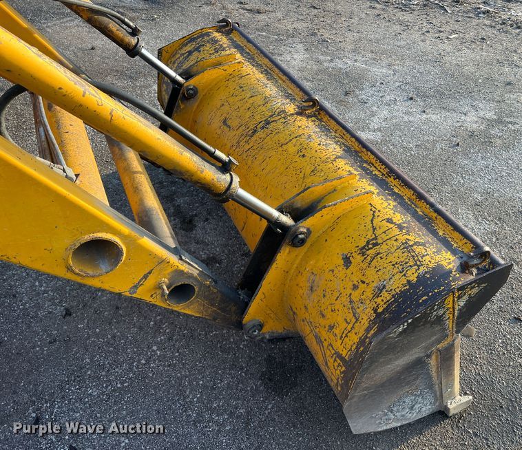 image for item JU9663 John Deere 2355  tractor