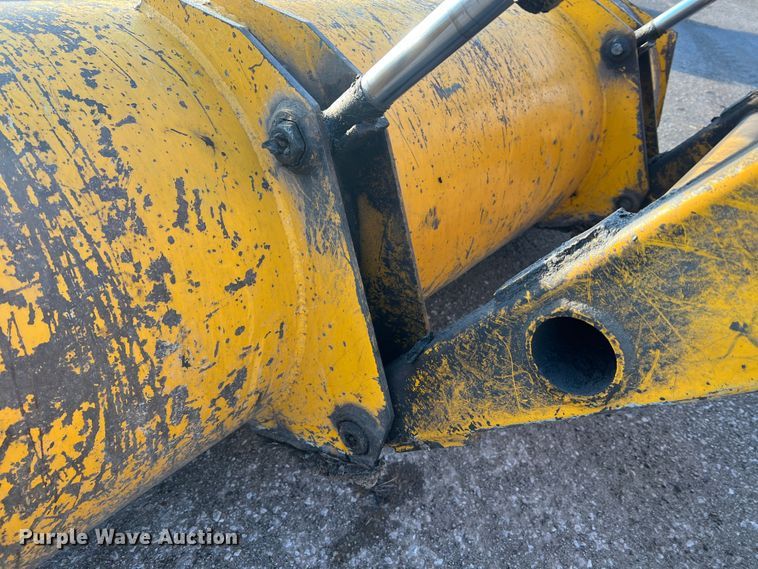 image for item JU9663 John Deere 2355  tractor