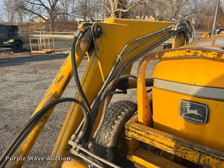 image for item JU9663 John Deere 2355  tractor