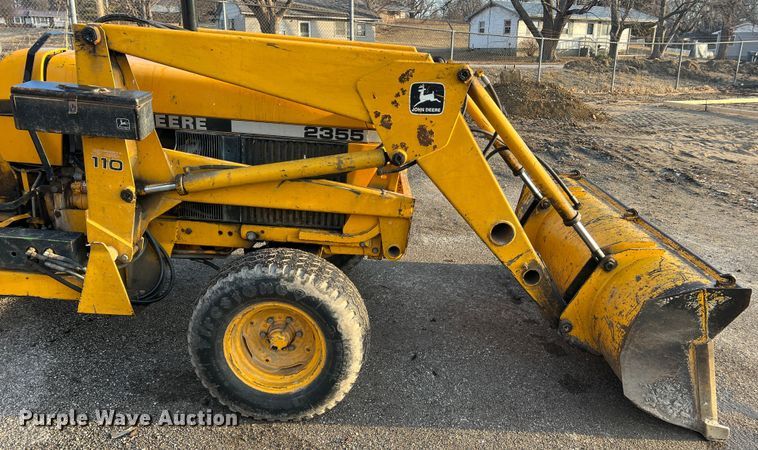 image for item JU9663 John Deere 2355  tractor