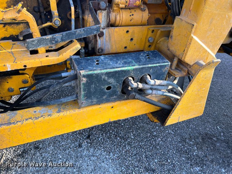 image for item JU9663 John Deere 2355  tractor