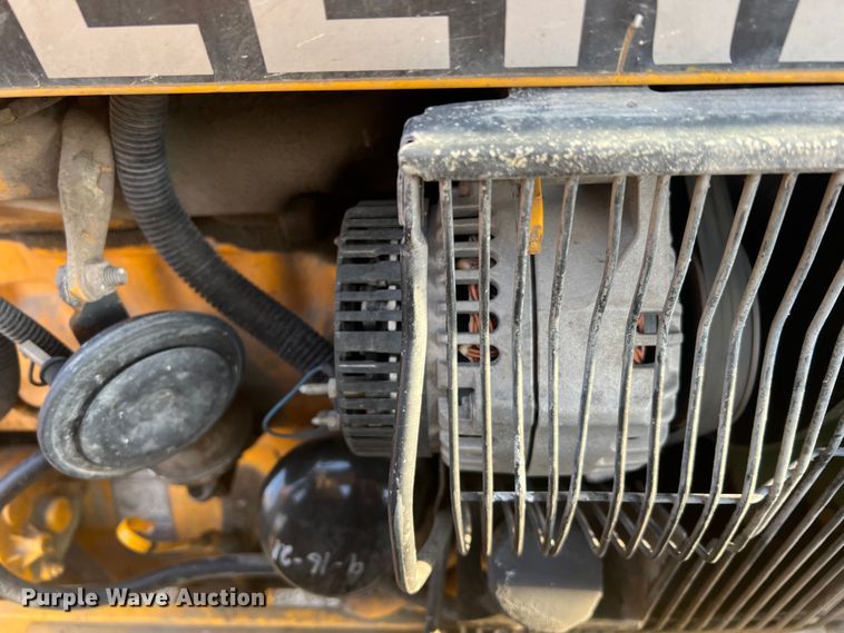 image for item JU9663 John Deere 2355  tractor