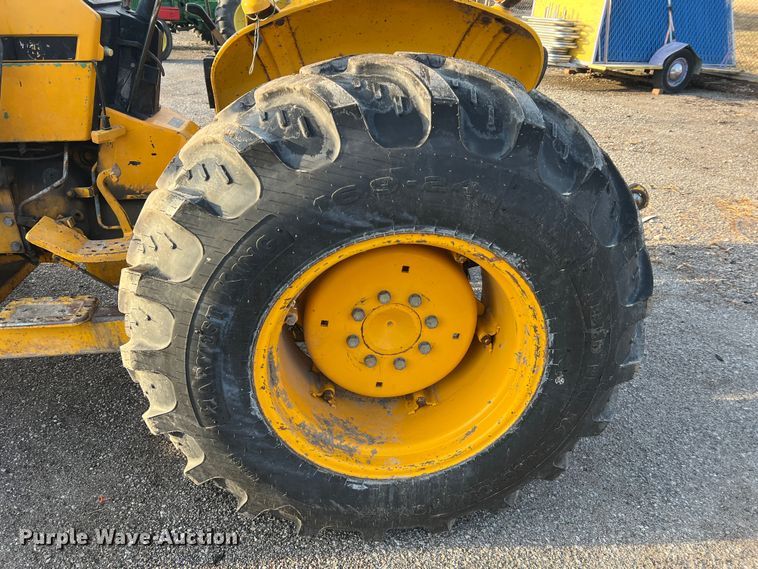 image for item JU9663 John Deere 2355  tractor