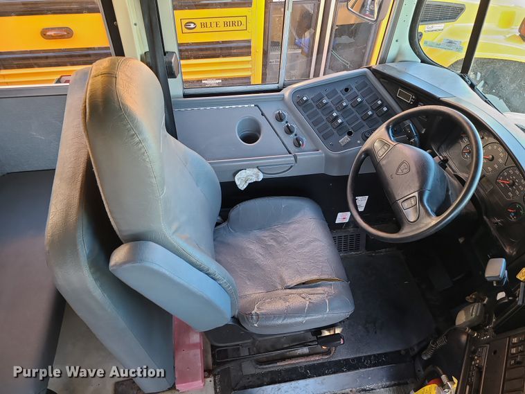 image for item JW9738 2007 IC PB105  school bus