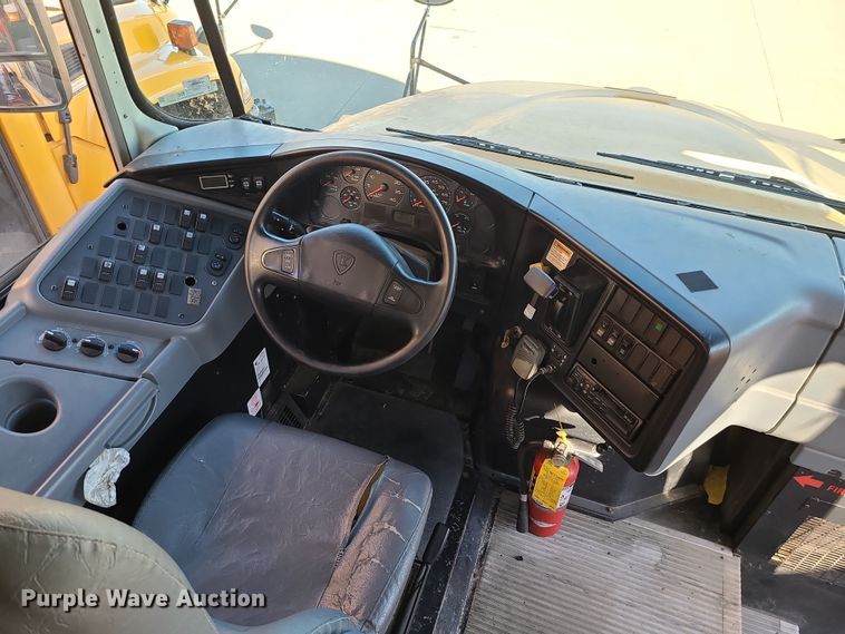 image for item JW9738 2007 IC PB105  school bus