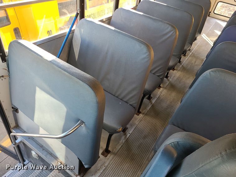 image for item JW9738 2007 IC PB105  school bus