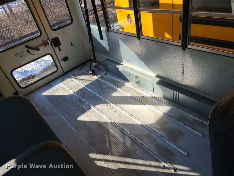 image for item JW9738 2007 IC PB105  school bus