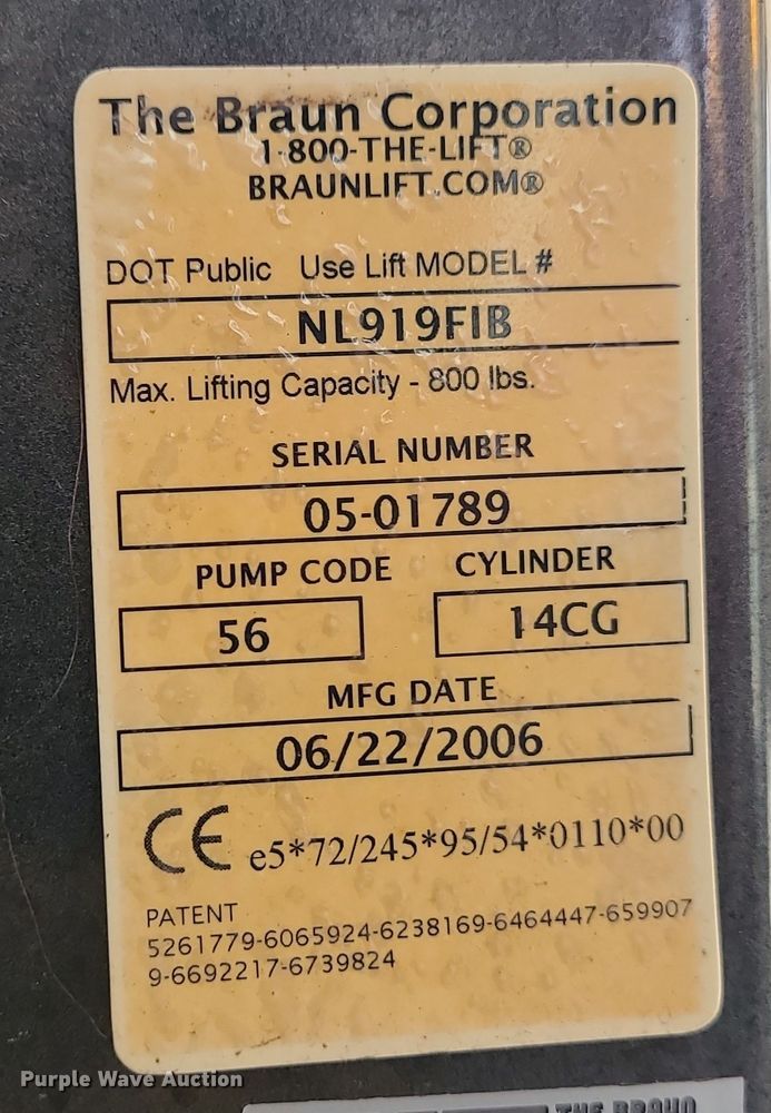 image for item JW9738 2007 IC PB105  school bus