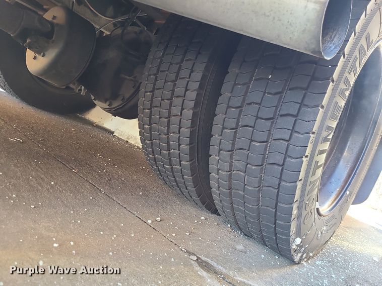 image for item JW9738 2007 IC PB105  school bus