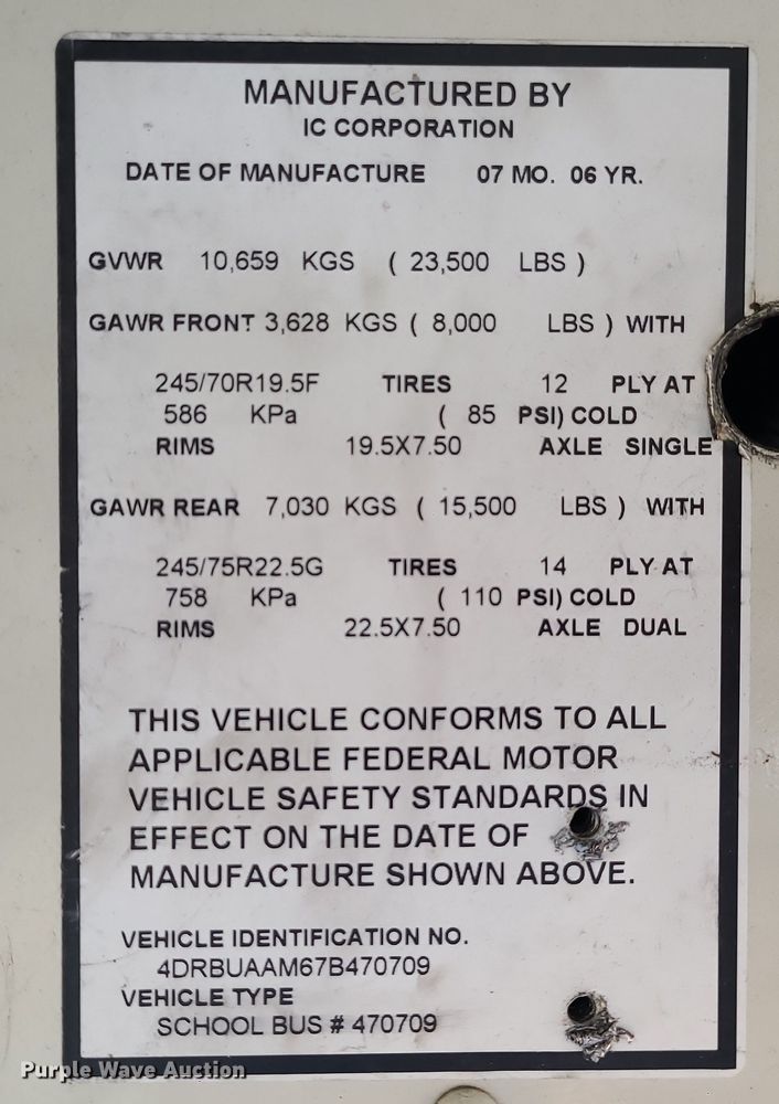 image for item JW9738 2007 IC PB105  school bus