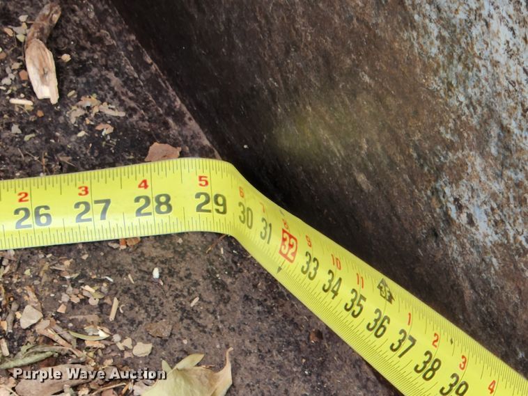 image for item KT9472 1994 Vermeer 1250BC  wood chipper