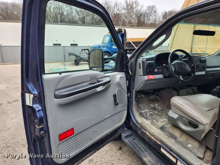 image for item KT9474 2007 Ford F450 Super Duty XL  dump flatbed truck