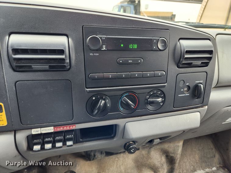 image for item KT9474 2007 Ford F450 Super Duty XL  dump flatbed truck