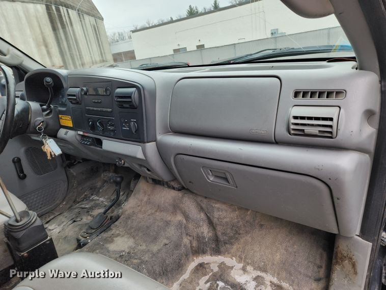 image for item KT9474 2007 Ford F450 Super Duty XL  dump flatbed truck