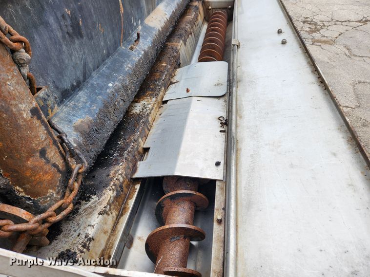 image for item KT9474 2007 Ford F450 Super Duty XL  dump flatbed truck