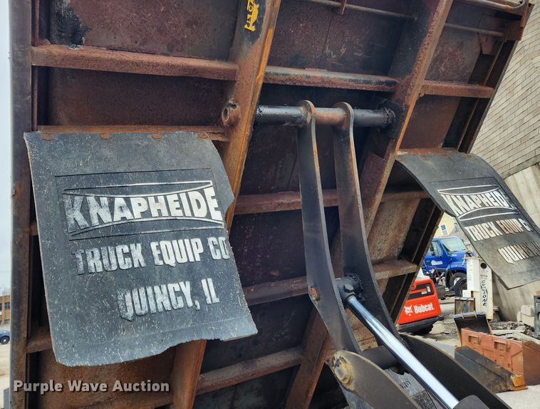 image for item KT9474 2007 Ford F450 Super Duty XL  dump flatbed truck