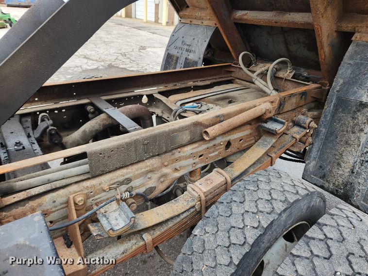 image for item KT9474 2007 Ford F450 Super Duty XL  dump flatbed truck