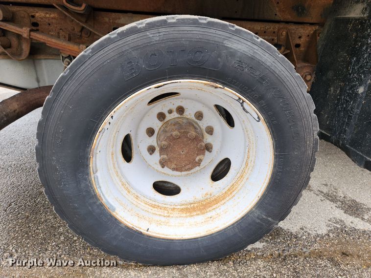 image for item KT9474 2007 Ford F450 Super Duty XL  dump flatbed truck