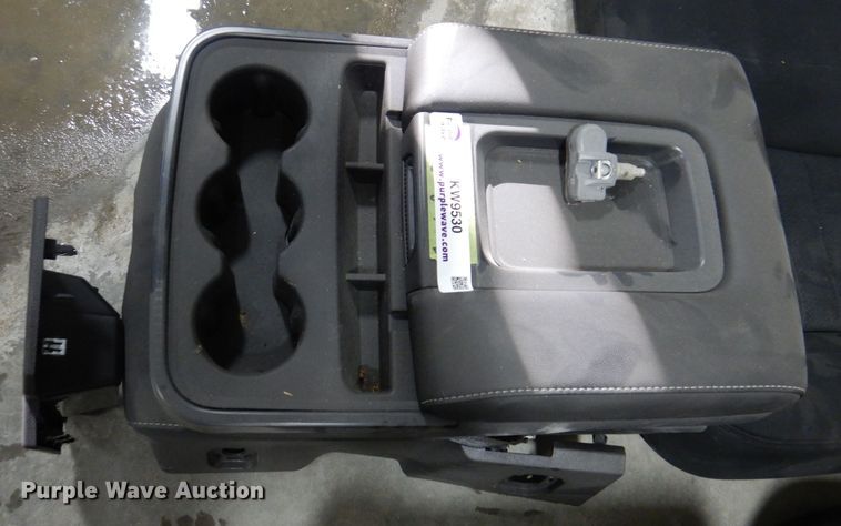 image for item KW9530 Chevrolet Tahoe parts