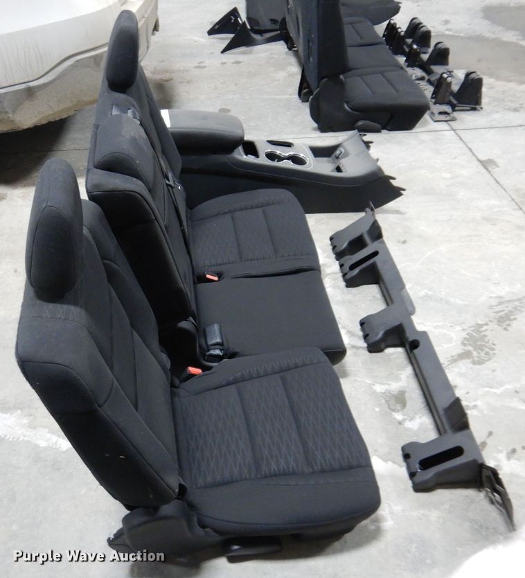 image for item KW9532 2019  Dodge Durango parts