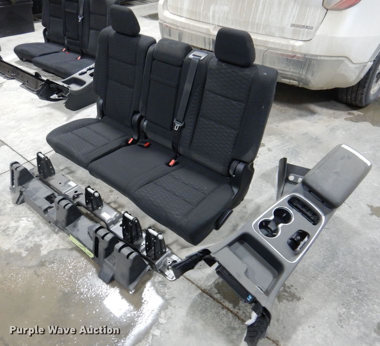 image for item KW9533 2019  Dodge Durango parts