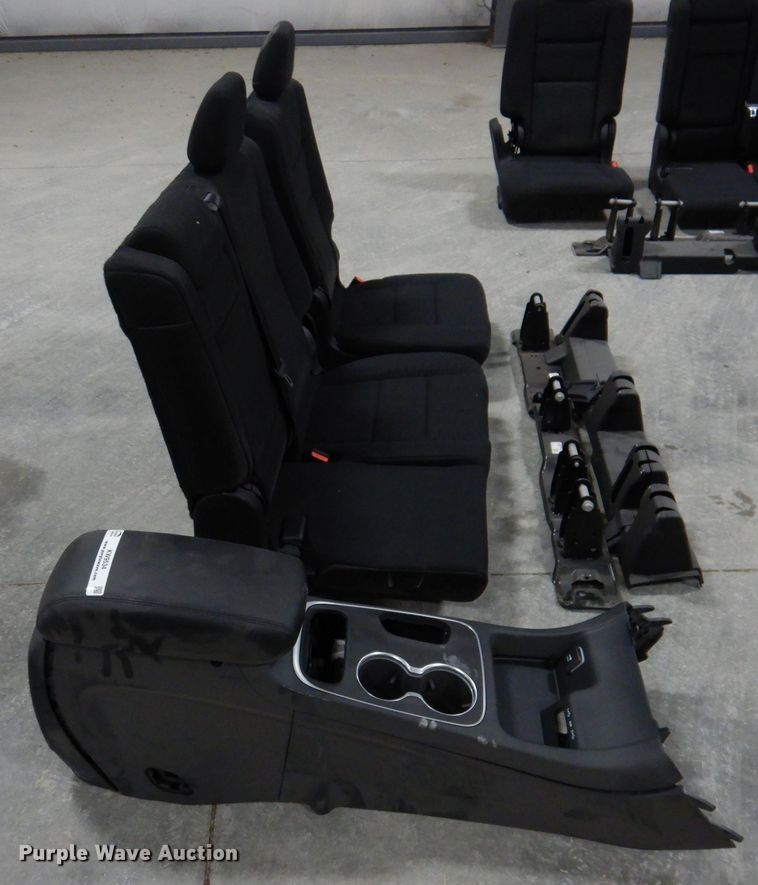 image for item KW9534 2019  Dodge Durango parts