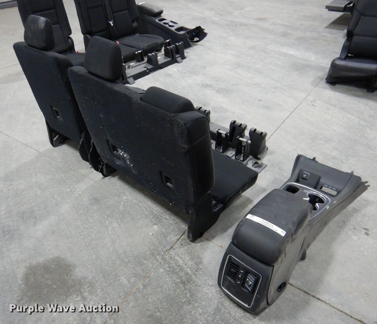 image for item KW9534 2019  Dodge Durango parts