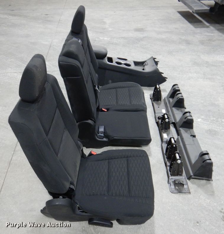 image for item KW9536 2019  Dodge Durango parts