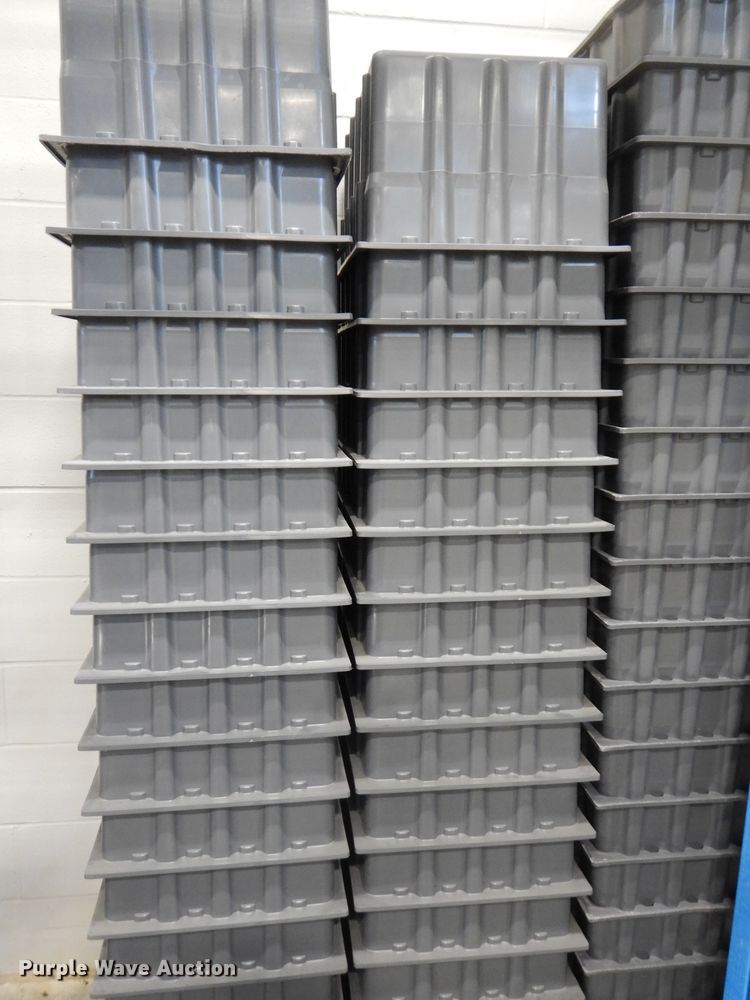 image for item KW9537 Uline  Approximately 37 Uline plastic totes