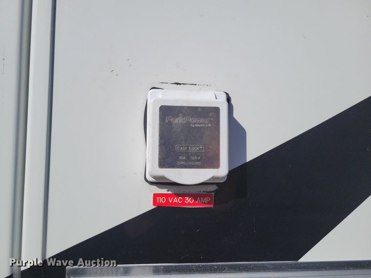 image for item LG9484 2011 Dodge Ram 4500HD  ambulance