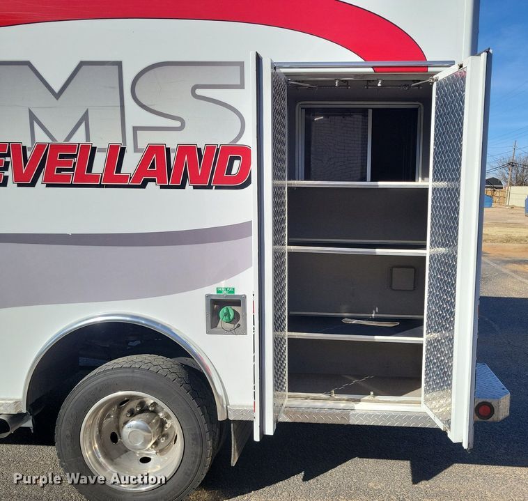 image for item LG9484 2011 Dodge Ram 4500HD  ambulance