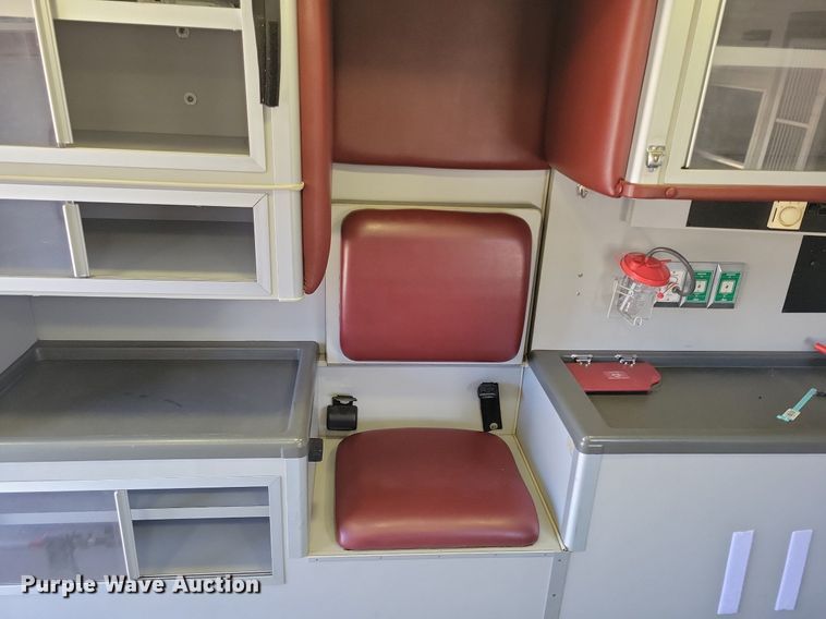 image for item LG9484 2011 Dodge Ram 4500HD  ambulance