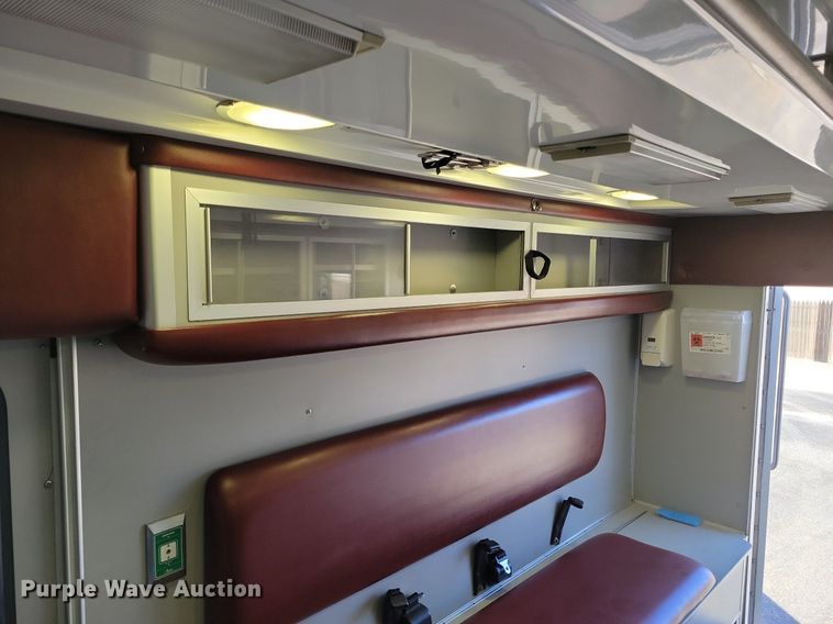 image for item LG9484 2011 Dodge Ram 4500HD  ambulance