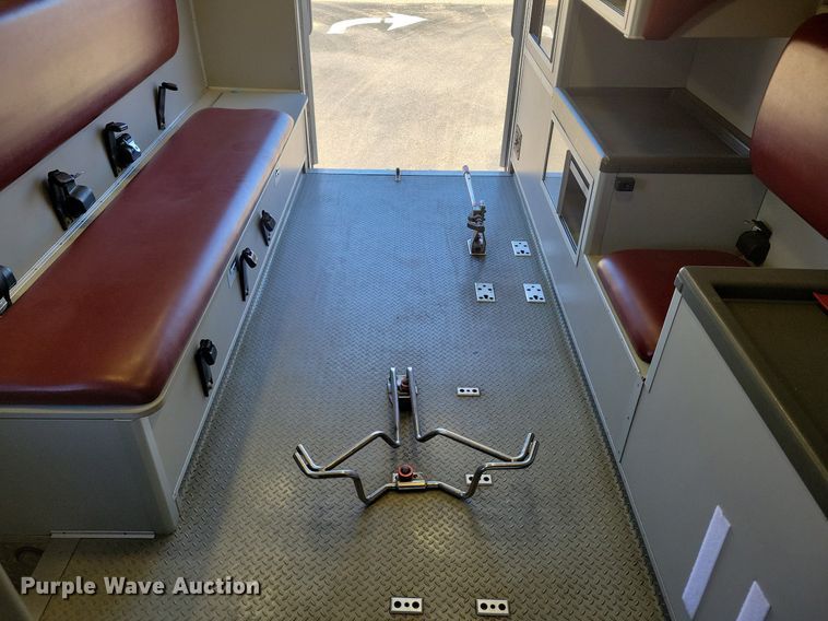 image for item LG9484 2011 Dodge Ram 4500HD  ambulance