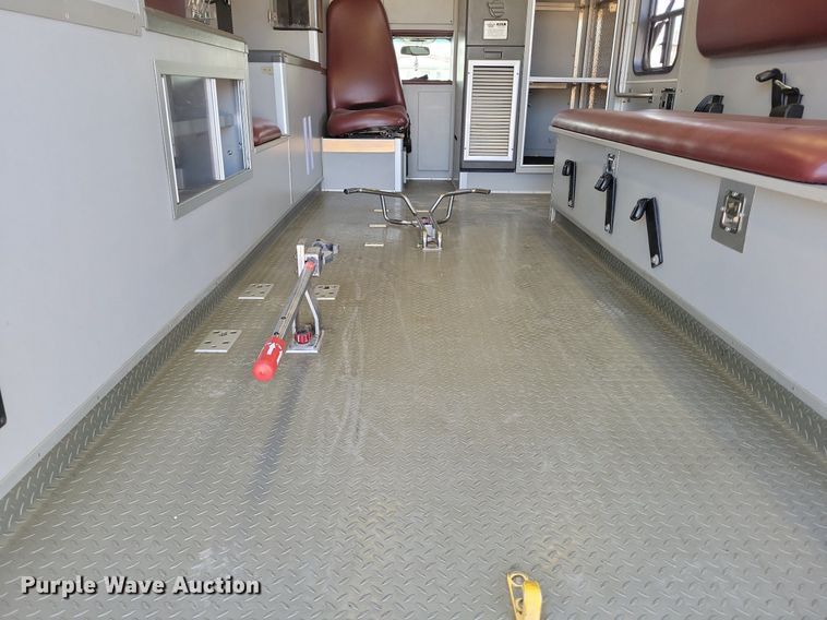 image for item LG9484 2011 Dodge Ram 4500HD  ambulance