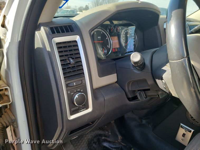 image for item LG9484 2011 Dodge Ram 4500HD  ambulance