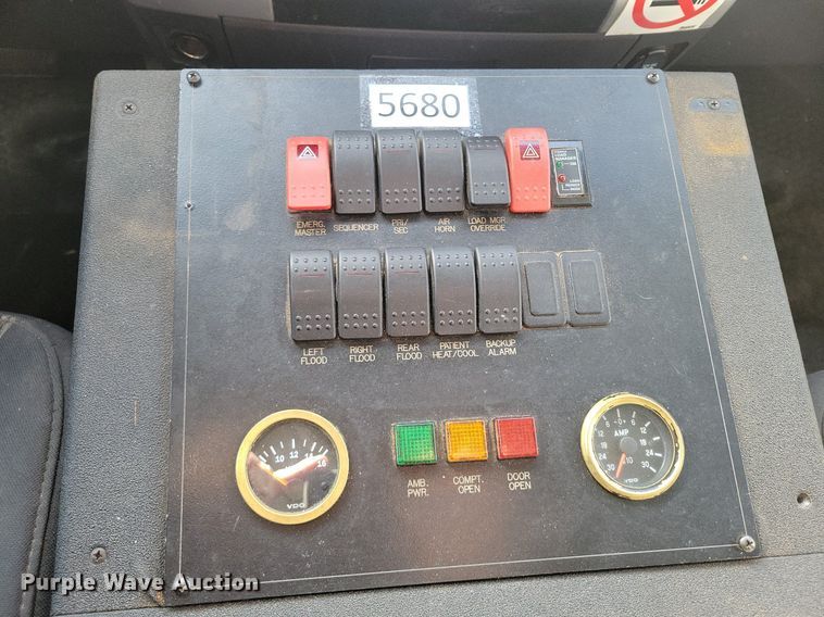 image for item LG9484 2011 Dodge Ram 4500HD  ambulance