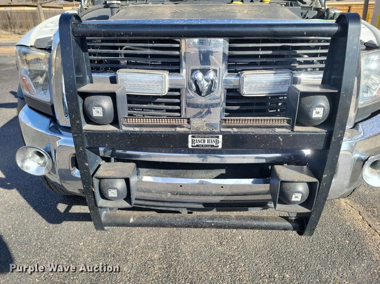 image for item LG9484 2011 Dodge Ram 4500HD  ambulance