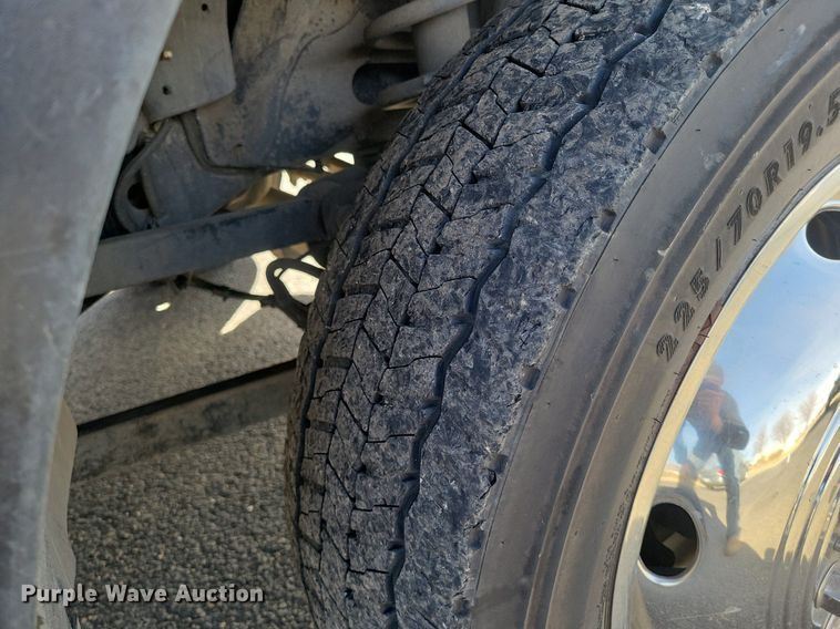 image for item LG9484 2011 Dodge Ram 4500HD  ambulance