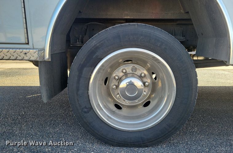 image for item LG9484 2011 Dodge Ram 4500HD  ambulance