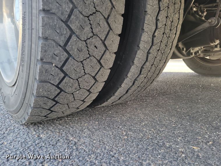 image for item LG9484 2011 Dodge Ram 4500HD  ambulance