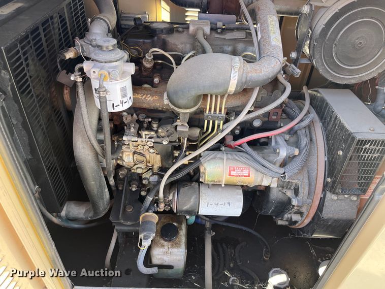 image for item LP9809 2003 Generac 2000 Series  generator