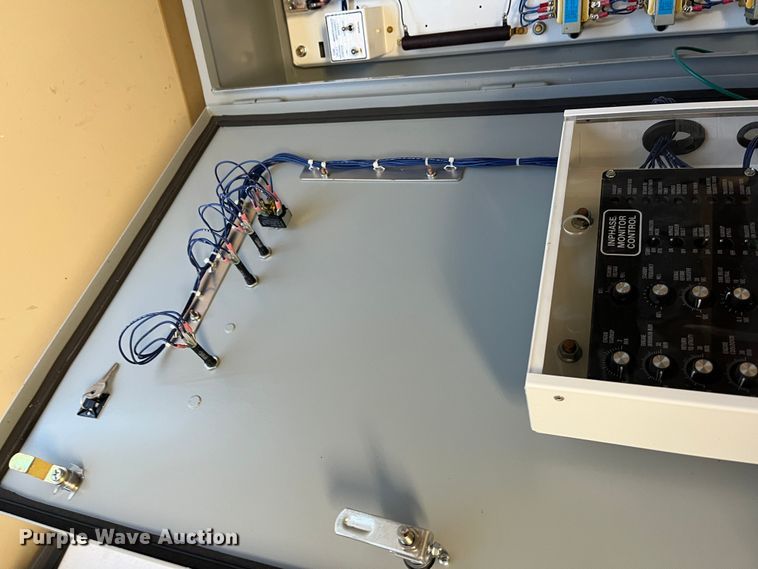 image for item LP9809 2003 Generac 2000 Series  generator