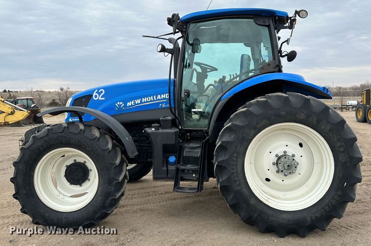 image for item LT9299 2014 New Holland T6.175  MFWD tractor