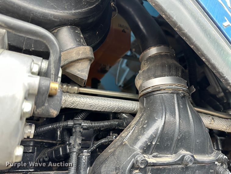 image for item LT9299 2014 New Holland T6.175  MFWD tractor